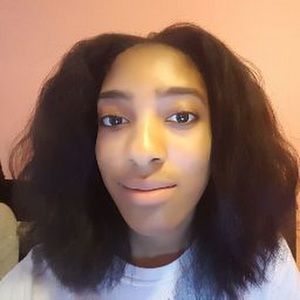 Meet your Posher, Kayana